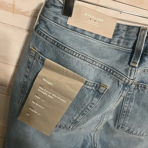 NWT Everlane The Curvy 90’s cheeky jean size 29